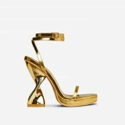 Head Over Heels: All In One Boutique Footwear La Vida- Gold
