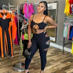 Head Over Heels: All In One Boutique Lavish Taste Set- Black